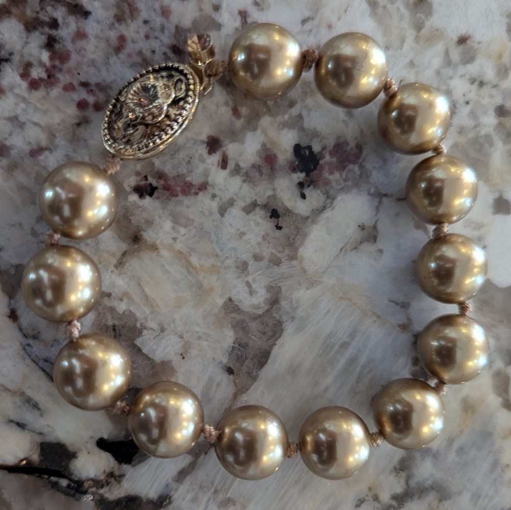 Monet elegant Gold Beaded Bracelet